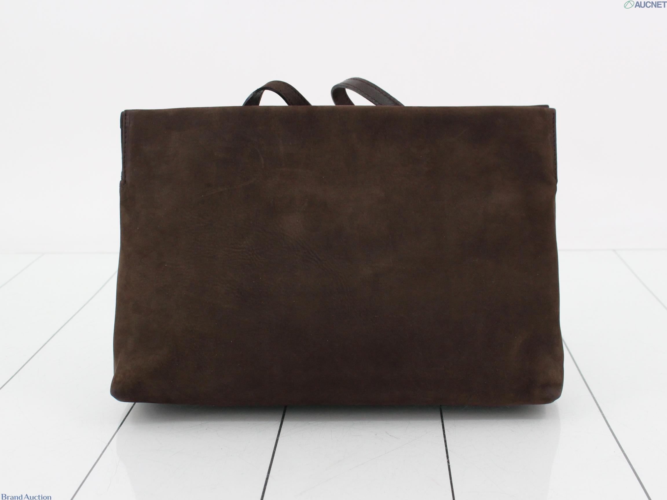 Borsa a spalla Ferragamo marrone scamosciata, fascia in gros-grain con placca Vara dorata, vista frontale — vista 2