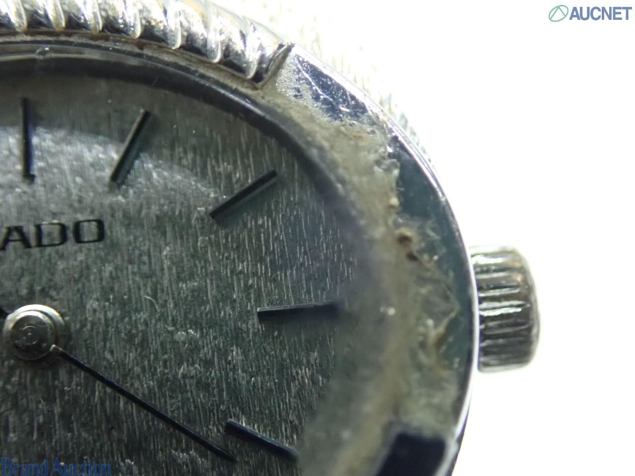 Orologio Rado da donna in tono argento, quadrante ovale, lunetta con inserti neri e bracciale a maglia integrato — vista 11