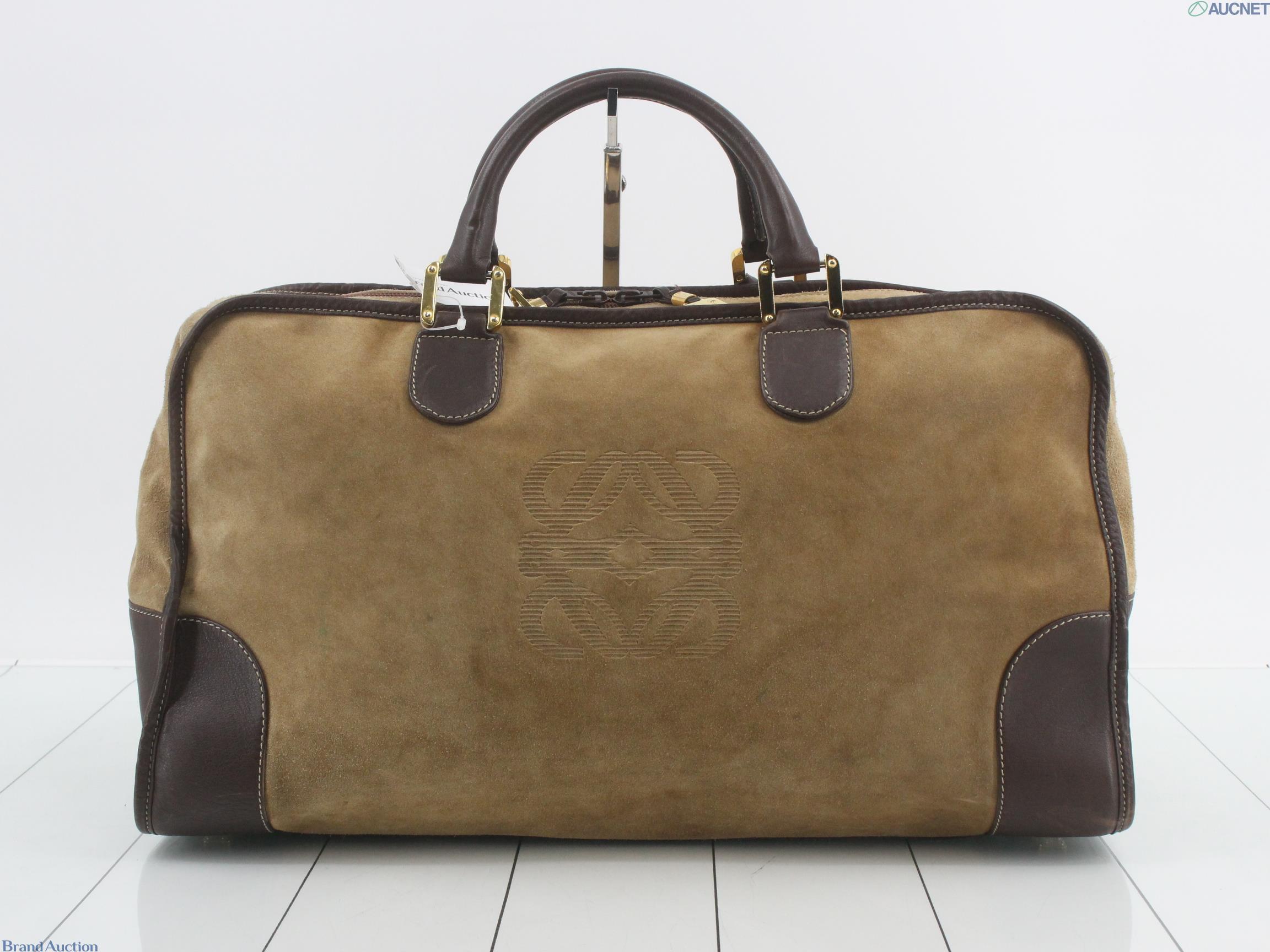 Borsa Boston Loewe in camoscio color tabacco con manici, profili e angoli in pelle marrone e anagramma impresso al centro — vista 22