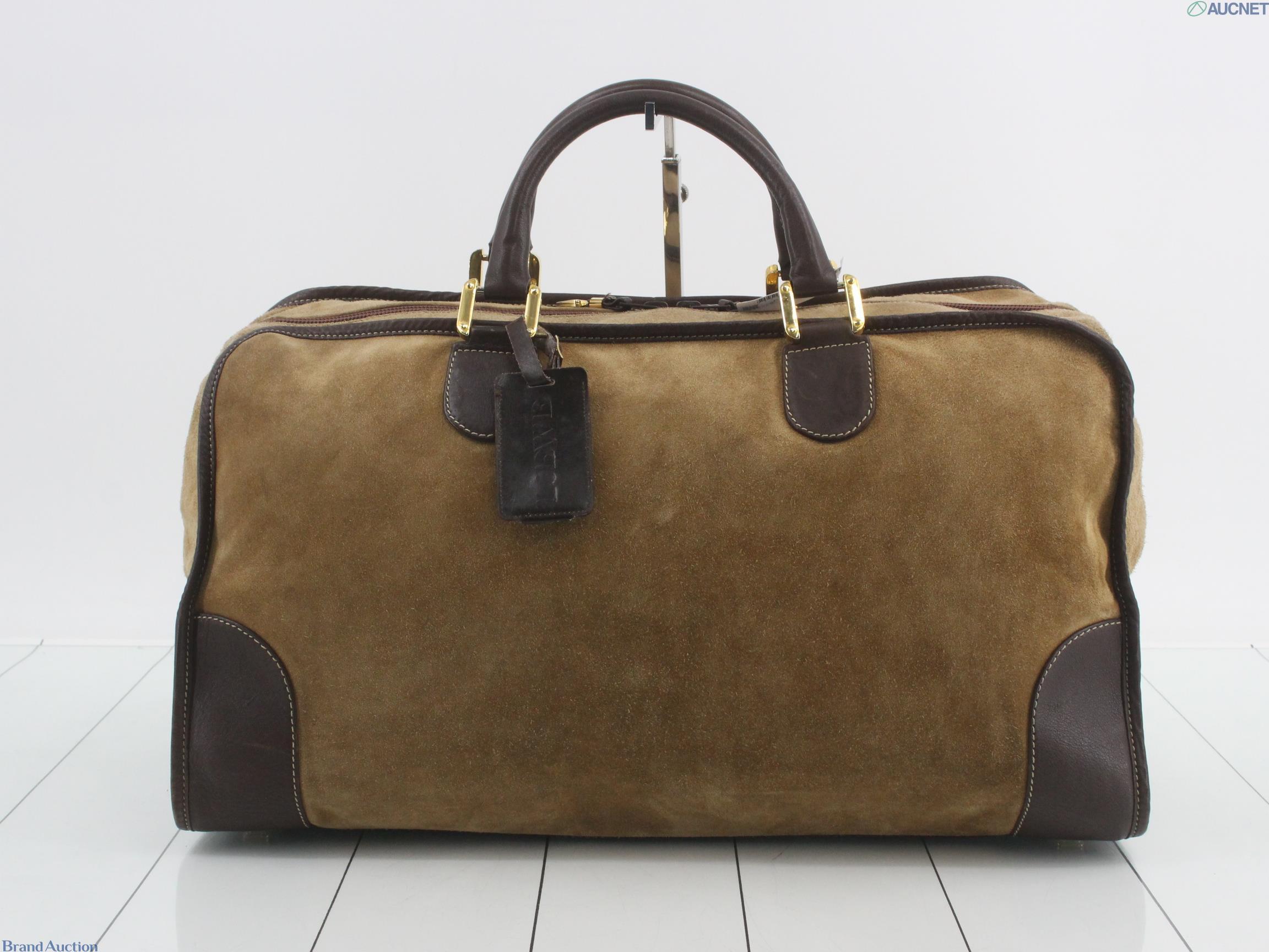 Borsa Boston Loewe in camoscio color tabacco con manici, profili e angoli in pelle marrone e anagramma impresso al centro — vista 23