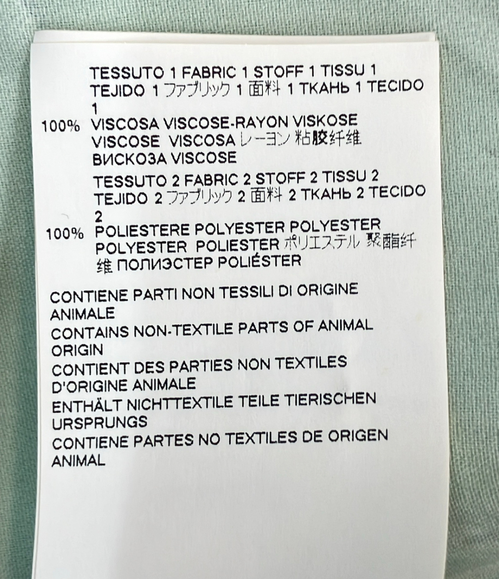 Abito MM6 Maison Margiela verde menta dalla superficie lucida e stropicciata, maniche ampie e cintura sottile verde acido — vista 5