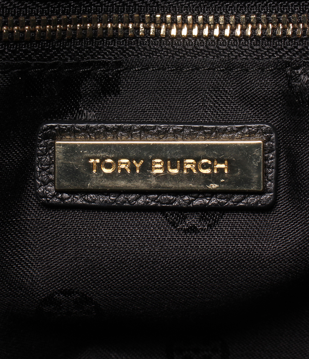 Borsa a spalla Tory Burch in pelle nera a grana, con due manici, cerniere laterali dorate e logo in metallo sul fronte. — vista 5